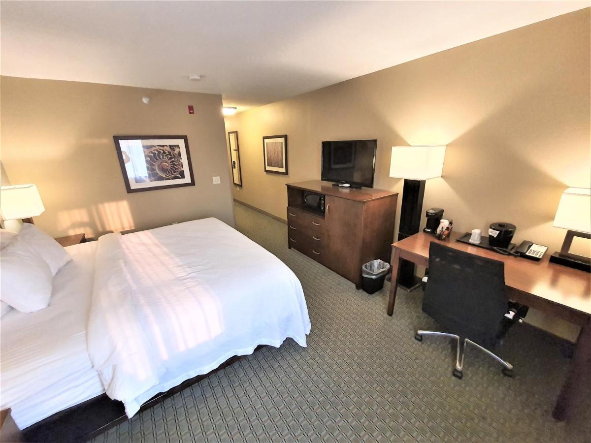 Amerivu Inn And Suites - Chisago City Dış mekan fotoğraf