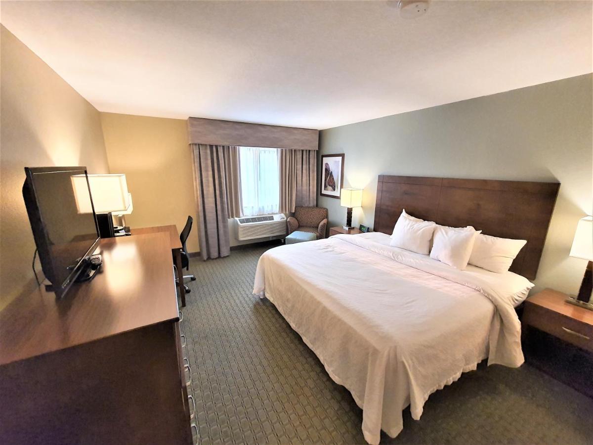 Amerivu Inn And Suites - Chisago City Dış mekan fotoğraf