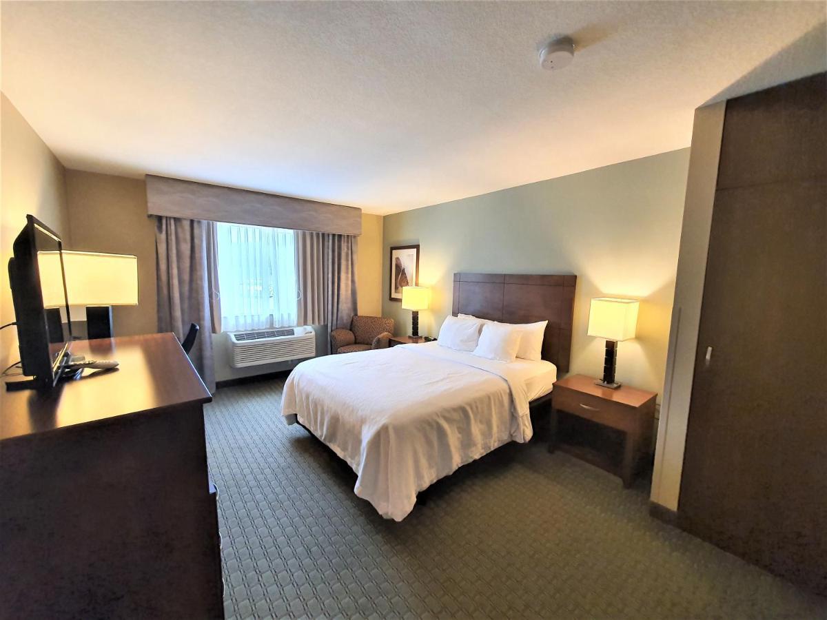 Amerivu Inn And Suites - Chisago City Dış mekan fotoğraf