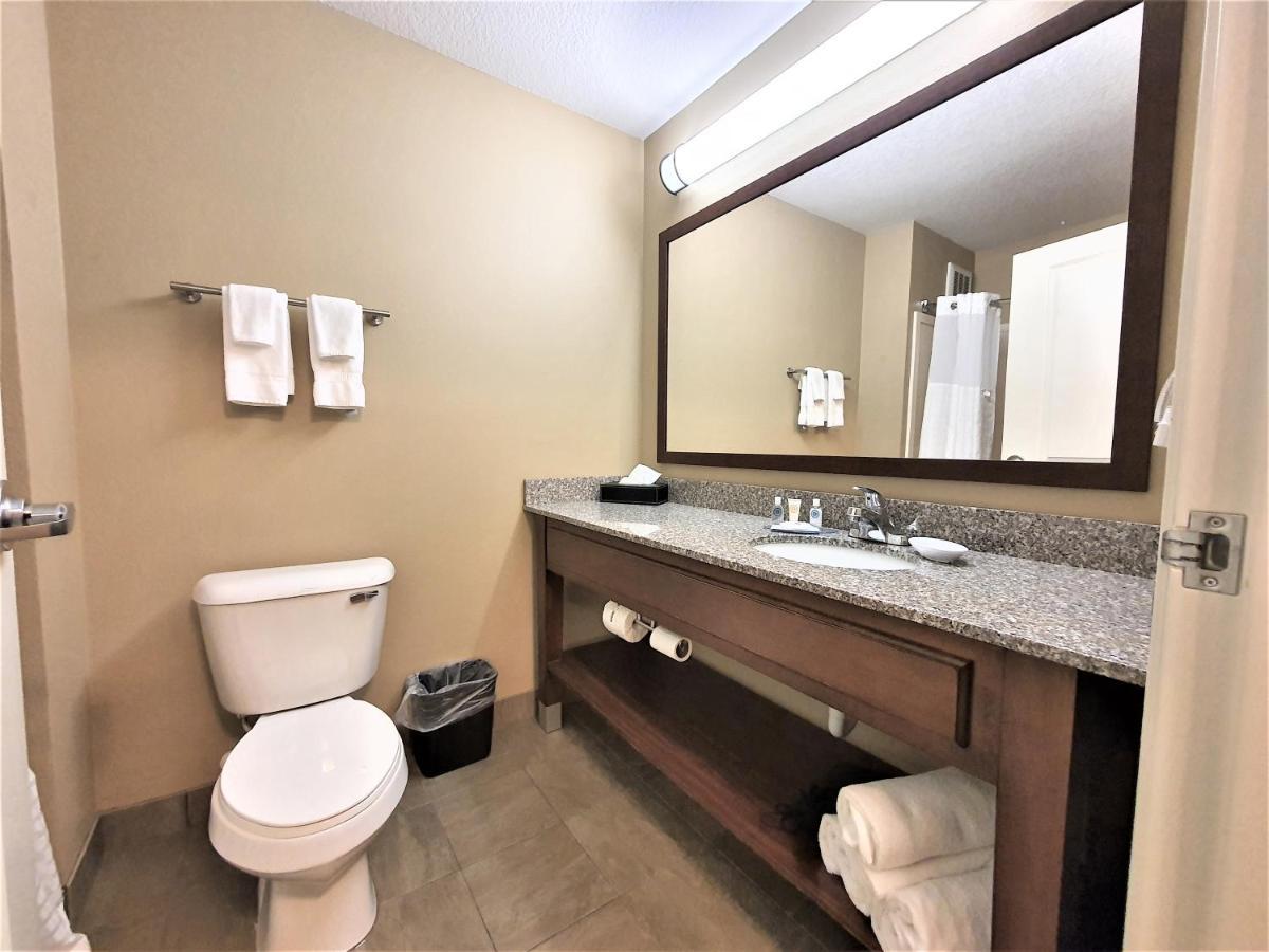 Amerivu Inn And Suites - Chisago City Dış mekan fotoğraf