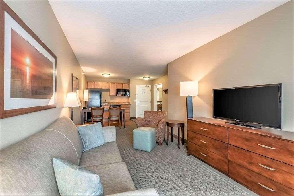 Amerivu Inn And Suites - Chisago City Oda fotoğraf